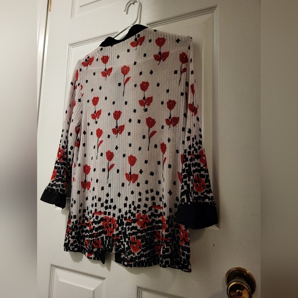 Rainbow Canada Poppy Button Down Shirt, size 12 - Picture 4 of 6